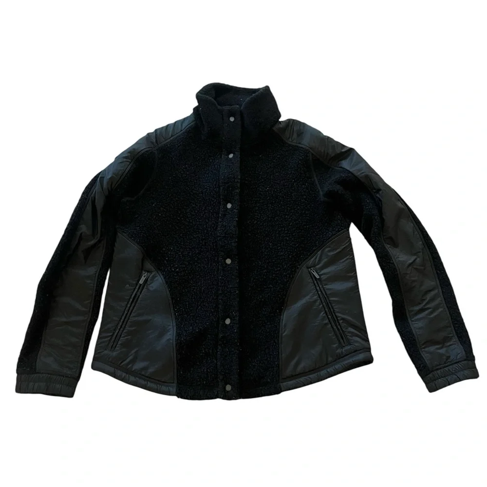Lululemon Womens 4 Black Sherpa Button Up‎ Jacket